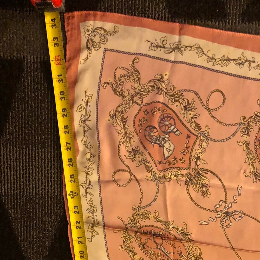 Silk scarf 💖 - Picture 7 of 7